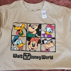 New with tags Disney World unisex t-shirt